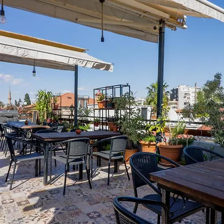 Gold Coast Hostal